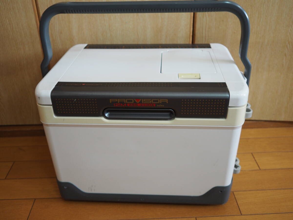 ??美品　ダイワ　プロバイザーIZM ZSS-2100X　クーラー　6面真空　日本制??