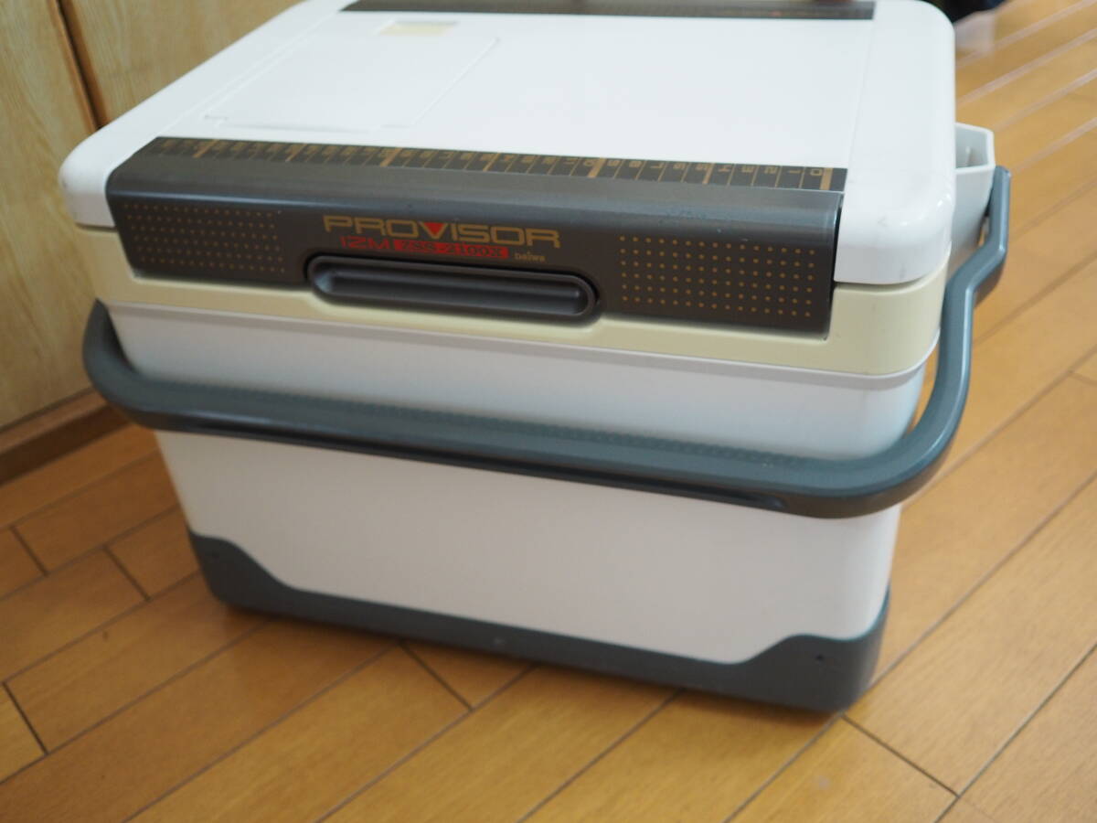 ??美品　ダイワ　プロバイザーIZM ZSS-2100X　クーラー　6面真空　日本制??