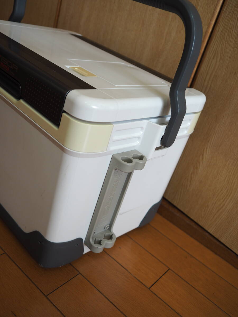 ??美品　ダイワ　プロバイザーIZM ZSS-2100X　クーラー　6面真空　日本制??