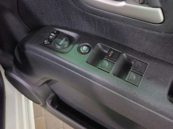 ゼスト 660 スパーク W 社外CDステレオ　ABS　両席エアバック　イ