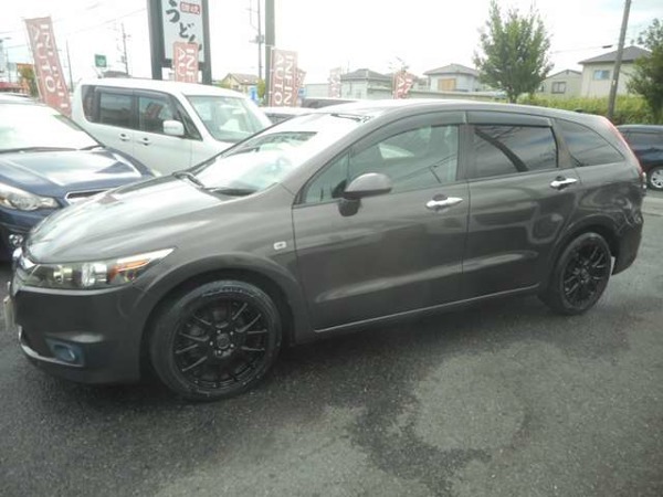 ストリーム 1.8 X 社外HDDナビ　バックカメラ　社外アルミ