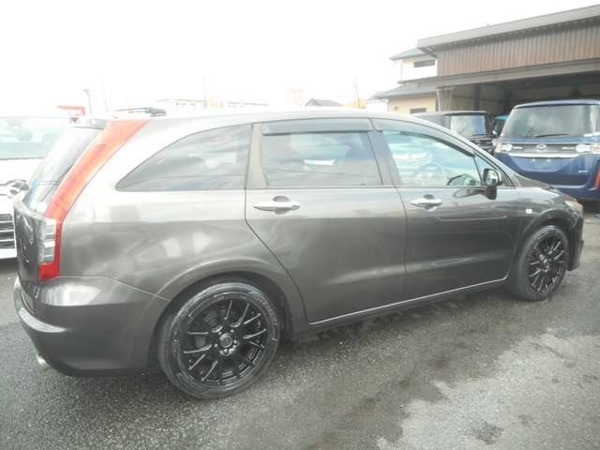 ストリーム 1.8 X 社外HDDナビ　バックカメラ　社外アルミ