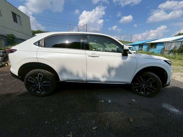 ヴェゼル 1.5 e:HEV Z ナビ?ETC?バックカメラ?ドラレコ?純正