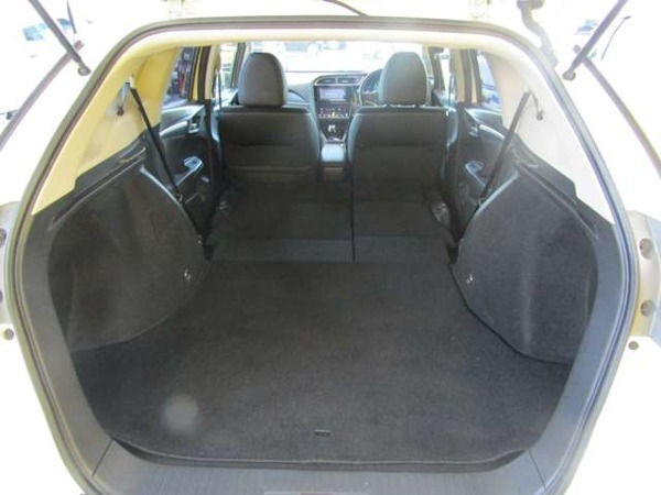 シャトル 1.5 ハイブリッド X スタイルエディション メモリーナビ バックカメラ