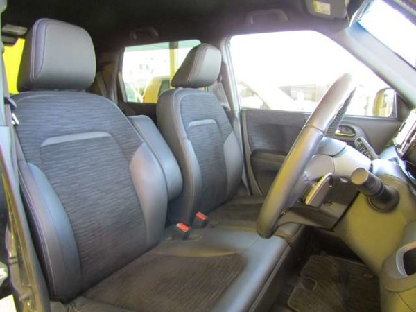 N-ONE 660 プレミアム ツアラー ターボ メモリーナビ バックカメラ