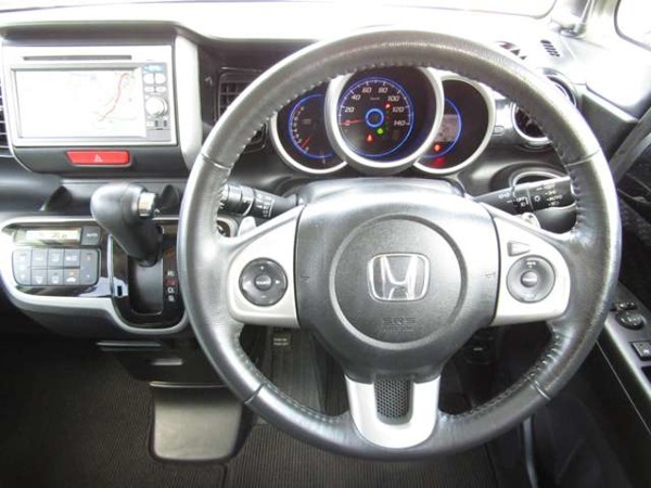 N-BOX 660 カスタムG ターボパッケージ 両側オートスライド メモリーナビ ETC