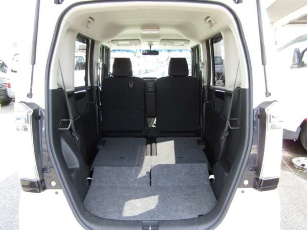 N-BOX 660 カスタムG ターボパッケージ 両側オートスライド メモリーナビ ETC