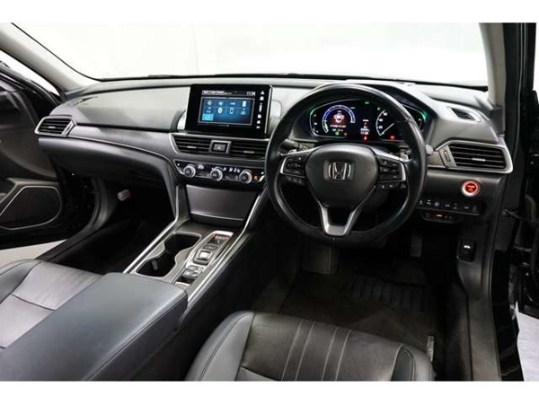 アコード 2.0 EX HV　禁煙車　ワンオーナー車　黒革シート