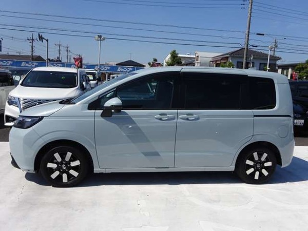 フリード 1.5 エアー EX 純正9インチナビ　フルセグTV　両側(cè)パワー