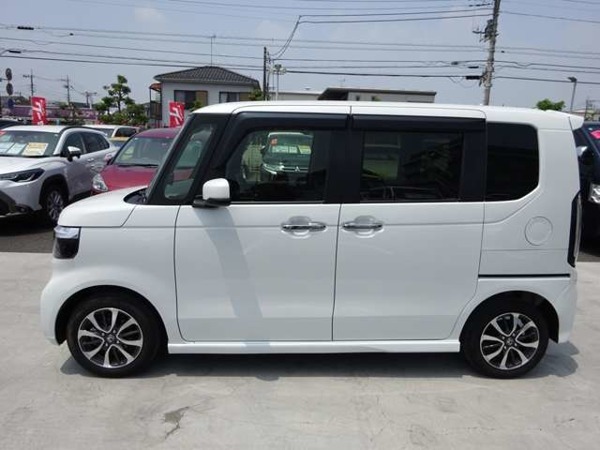 N-BOX カスタム 660 ホンダセンシング　純正8インチナビ　フル