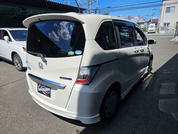 フリードハイブリッド 1.5 ジャストセレクション 1オーナー　ユーザー買取車両　ナビ　フル