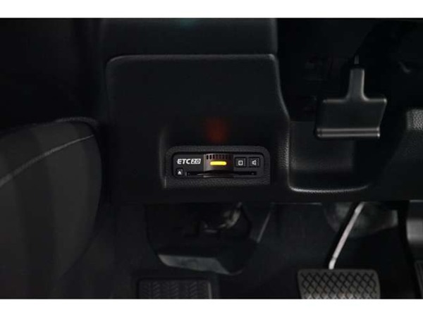 ヴェゼル 1.5 e:HEV Z HV　登録済未使用車　禁煙車　9インチTVナ