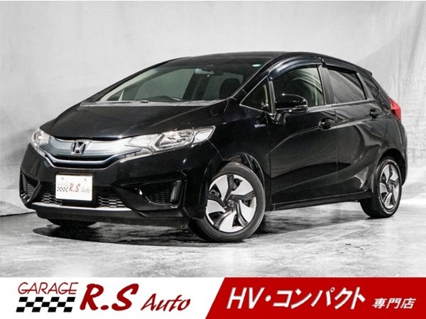 フィット 1.5 ハイブリッド Fパッケージ 禁煙車　后期　スマートキー　沖突軽減ブレ