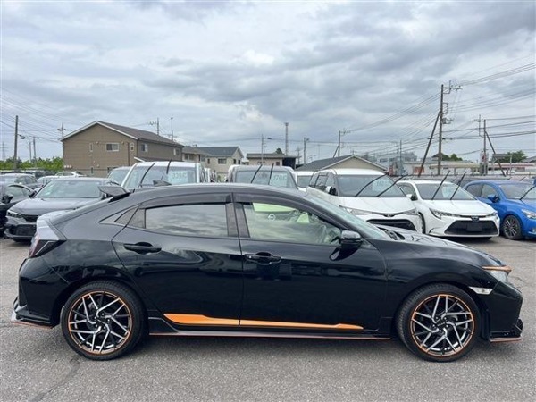 シビック 1.5 6速M(fèi)T　モデューロエアロ　純正モデューロ1