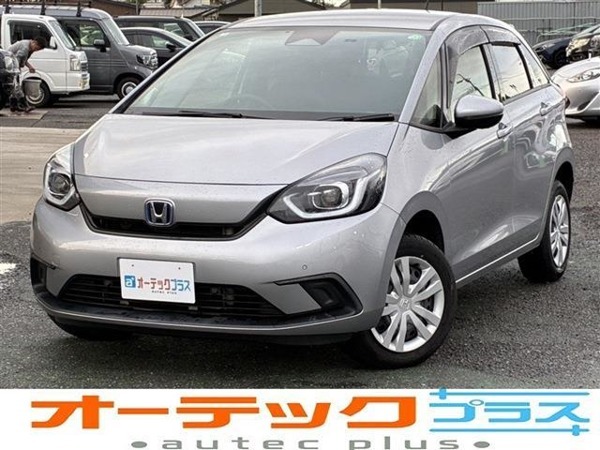 フィット 1.5 e:HEV ベーシック 4WD 距離無制限1年保証 4WD LEDヘッドライト バ