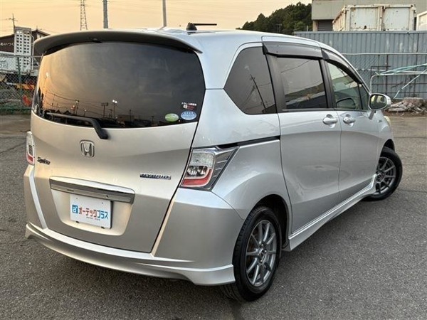 フリードハイブリッド 1.5 ジャストセレクション 電動(dòng)スライドドア　オートクルーズコントロ