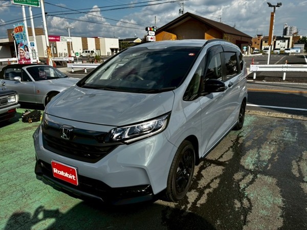 フリード 1.5 クロスター ブラックスタイル ナビTVBカメラ　両側(cè)電動スライドドア