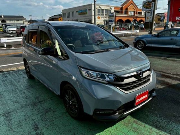 フリード 1.5 クロスター ブラックスタイル ナビTVBカメラ　両側(cè)電動スライドドア