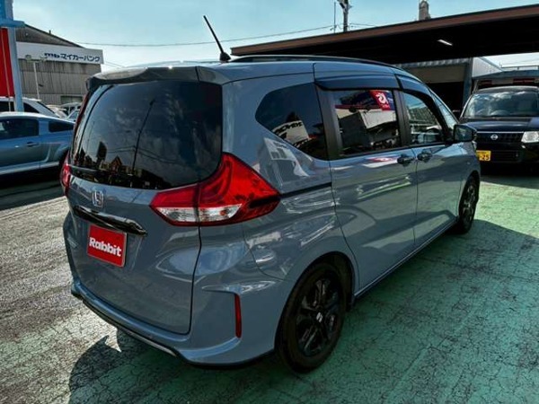 フリード 1.5 クロスター ブラックスタイル ナビTVBカメラ　両側(cè)電動スライドドア