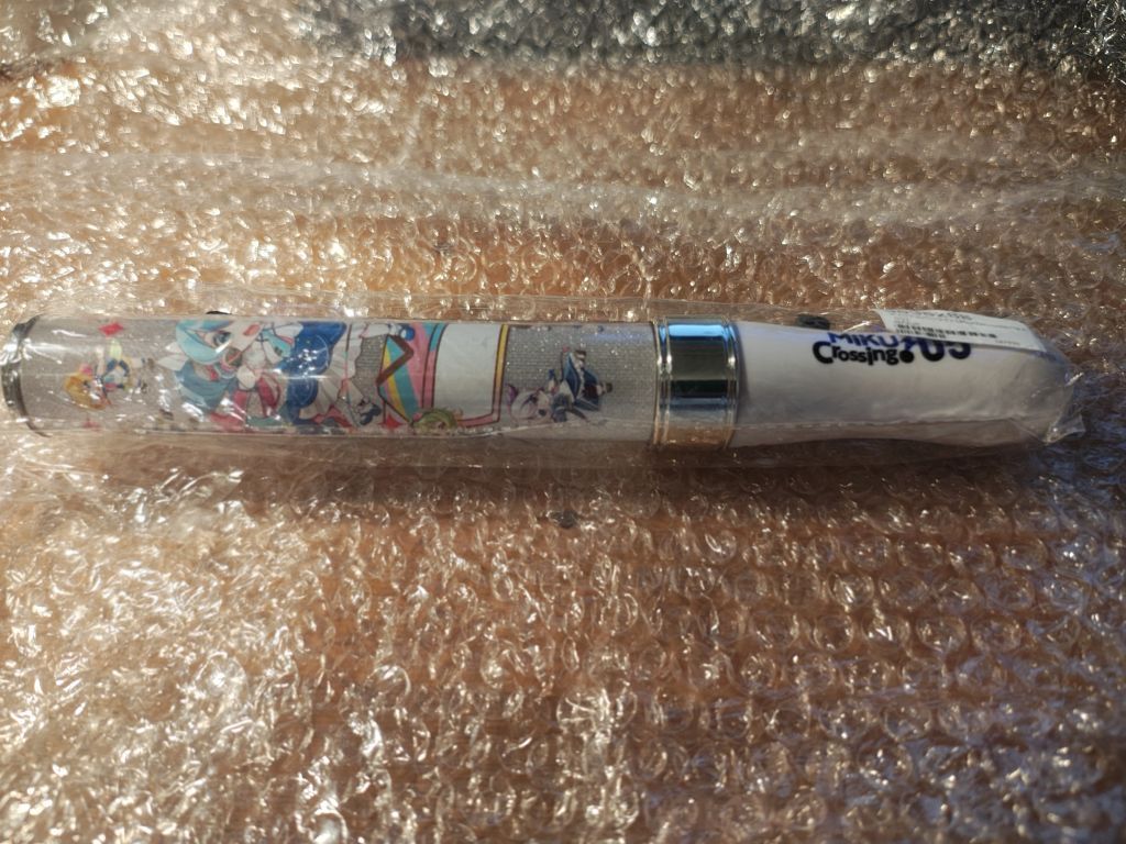 ** быстрое решение бесплатная доставка MIKU Crossing 5 фонарик-ручка 