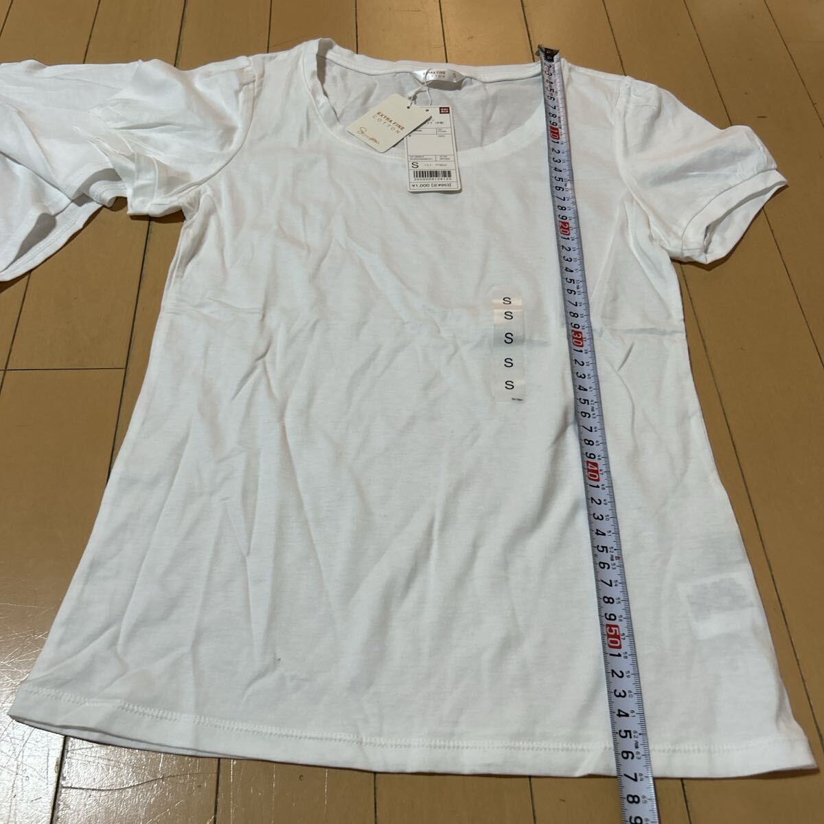 新品未使用ユニクロUNIQLOラッフルスリーブTスクープネックTレディースS_画像2