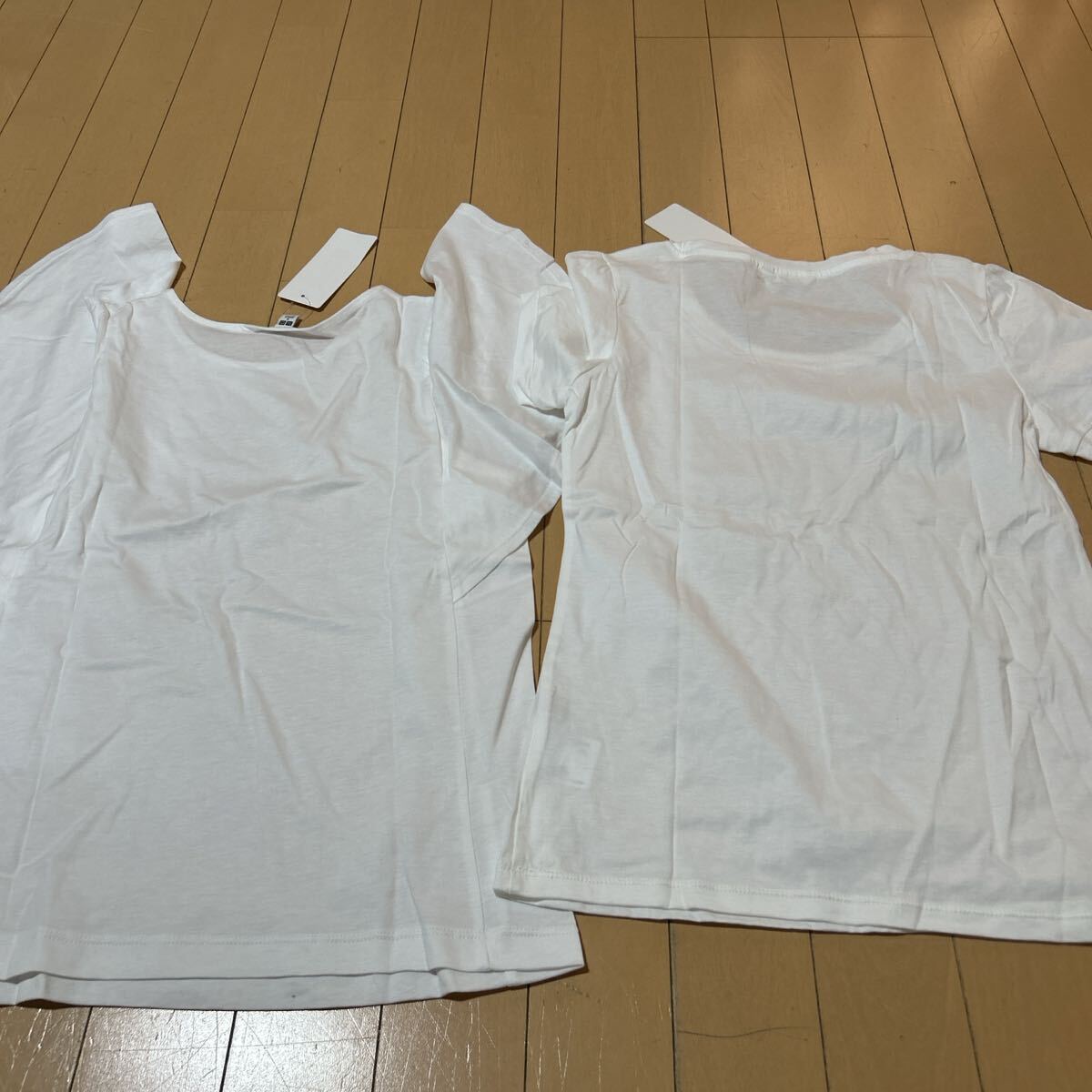 新品未使用ユニクロUNIQLOラッフルスリーブTスクープネックTレディースS_画像7