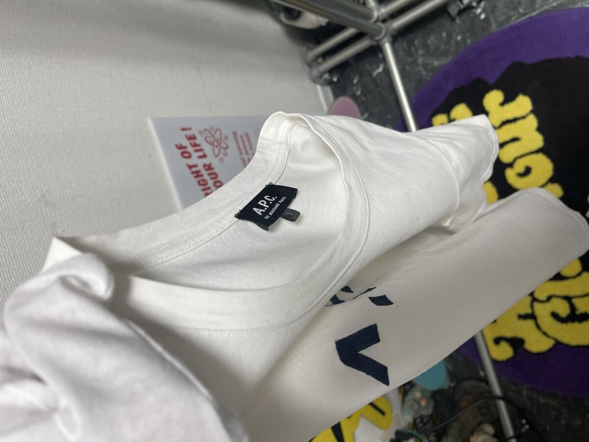 A.P.C. 欠けロゴ半袖Tシャツ　レディース　apc アーペーセー　サイズS