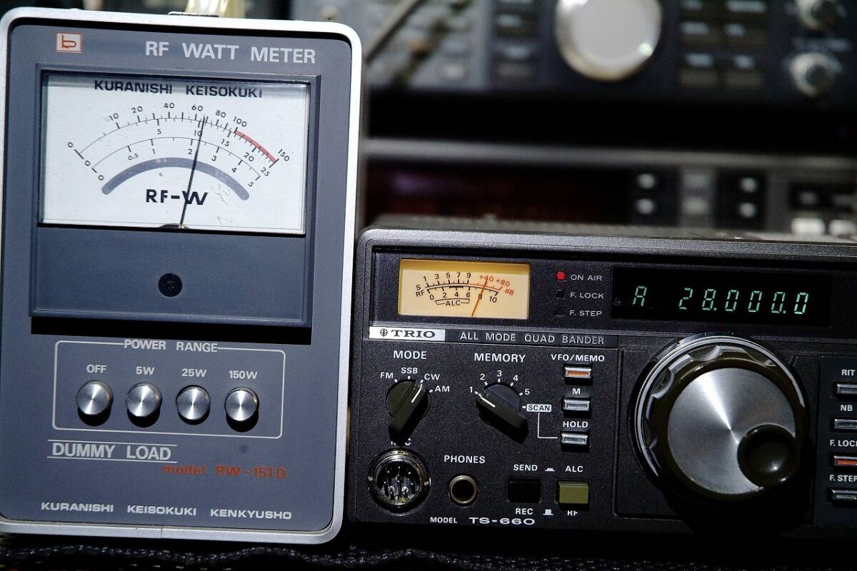 整備品周波数拡張済み　AMフィルター搭載　クワッドバンダー　ＴＳ-660_画像2