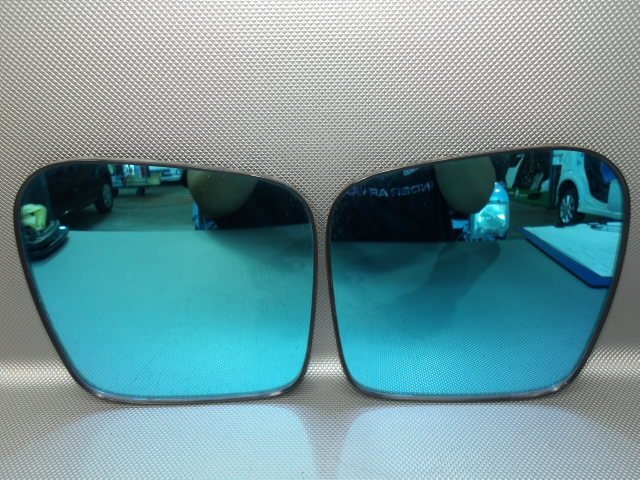 中古 スズキ ソリオ MA15S 純正オプション ドアミラー用 ブルーミラー 左右セット 82K0 (棚6053-D211)