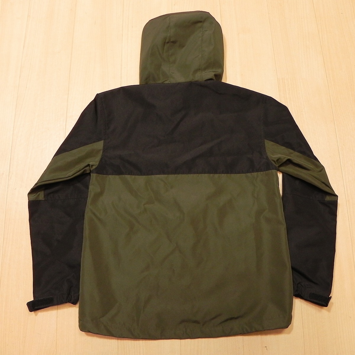 ★ 良品 ユナイテッドアスレ UNITED ATHLE シェルパーカー Sサイズ 7489-01 マウンテンパーカー オリーブ系 ブラック ★c_画像2