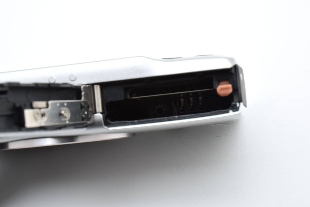 1円～＊キャノン Canon IXY 200 シルバー コンパクトデジタルカメラ イクシー