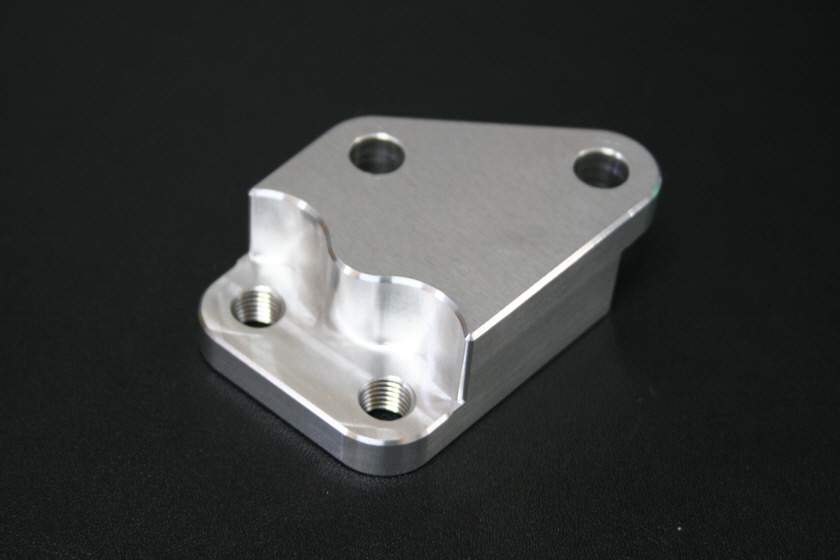 TDR50 ブレンボ40mmピッチ4ポットキャリパー用フロントブレーキキャリパーサポート　TDR80_画像1