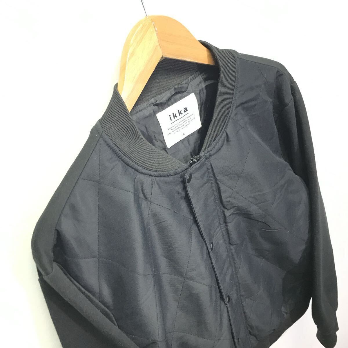 モノトーンコーデに◎【ikka】イッカ ブルゾン ライトアウター ジャージ 中綿 キルティング 大人カジュアル シンプル ブラック L /Y34916ii_画像7