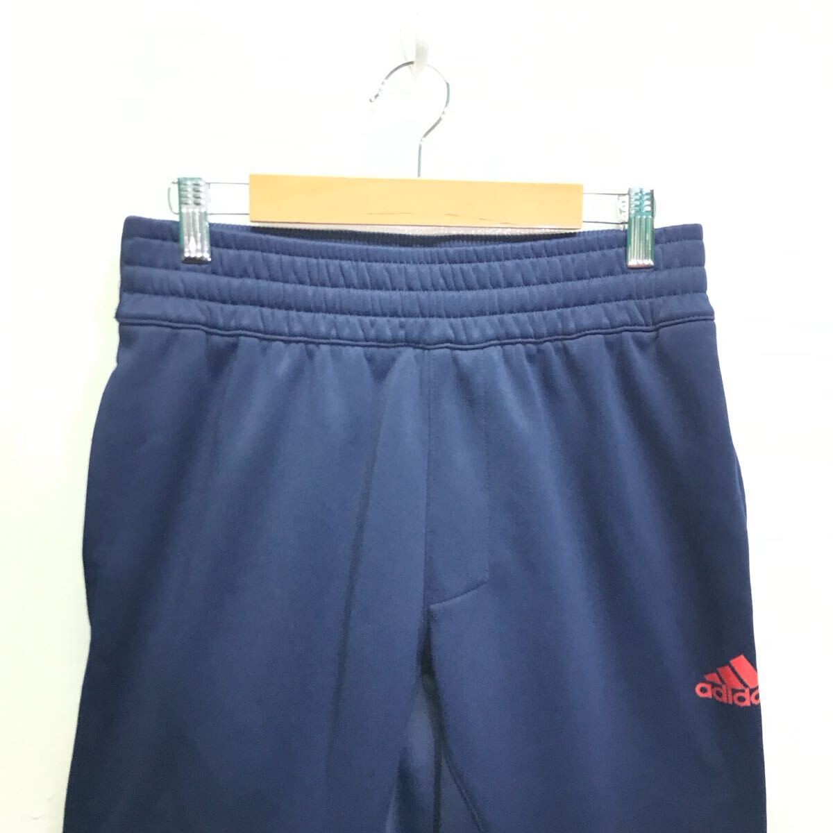 さまざまなスポーツに◎【adidas】アディダス トラックパンツ ジャージ ボトムス 裏起毛 ストリート サッカー トレーニング 紺 L /Y30025iD_画像4