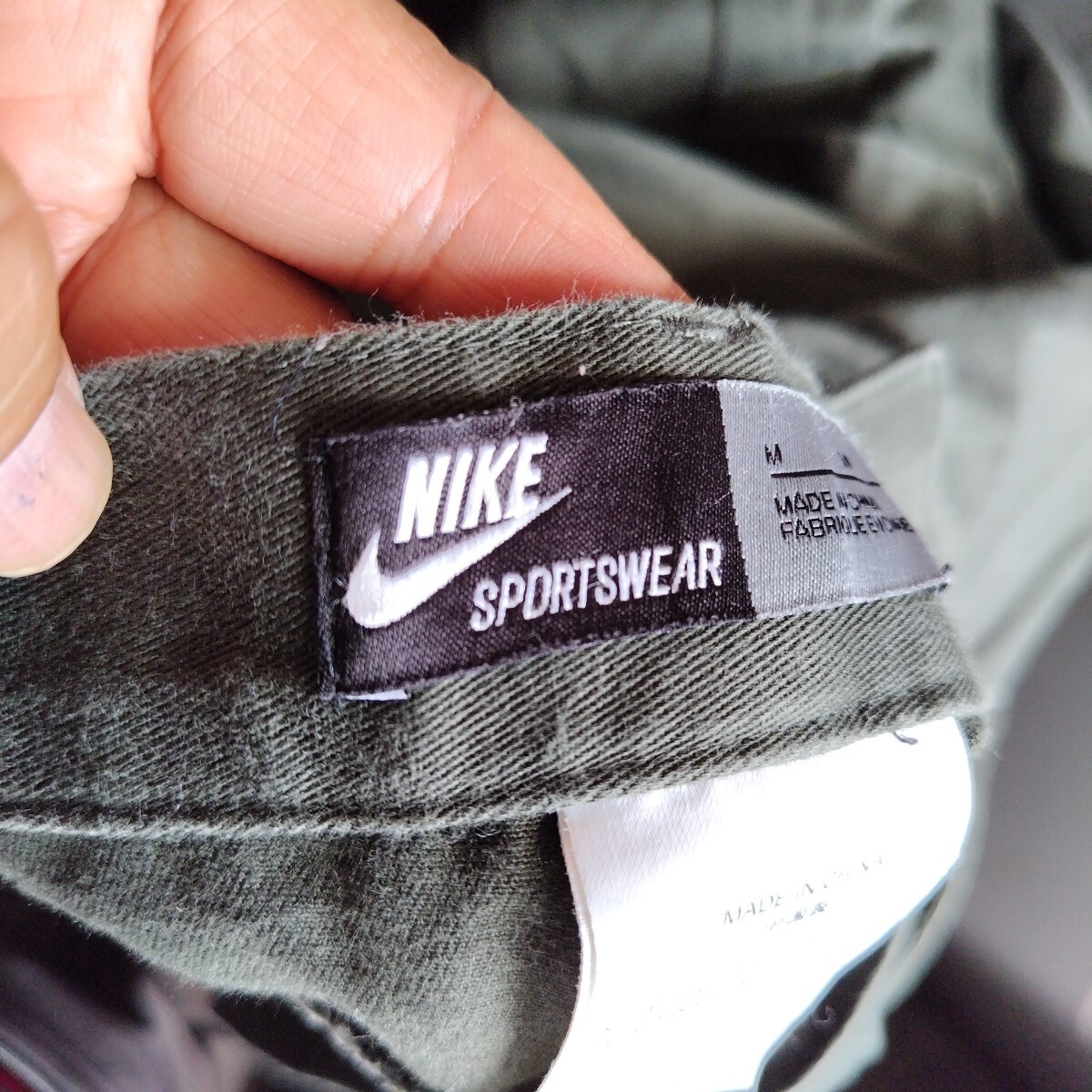 NIKESPORTSWEAR メンズMサイズ カーゴパンツ ワークパンツ け61_画像6