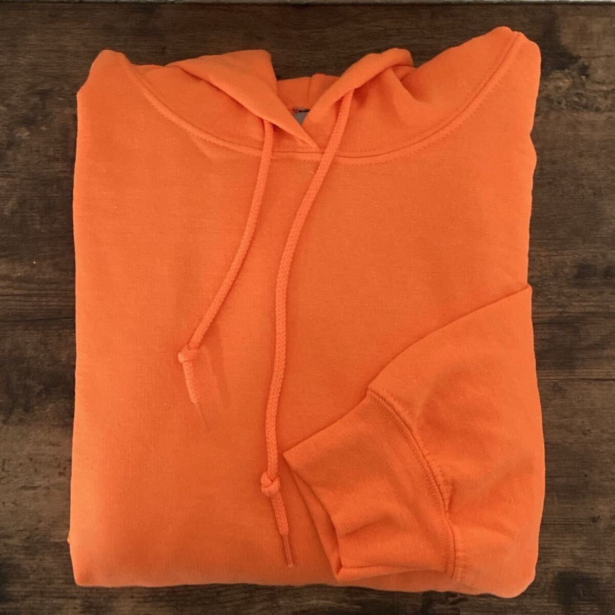 【ギルダン】新品未使用 8oz 裏起毛 プルオーバー パーカー セーフティオレンジ 蛍光オレンジ XLサイズ GILDAN 18500_画像4
