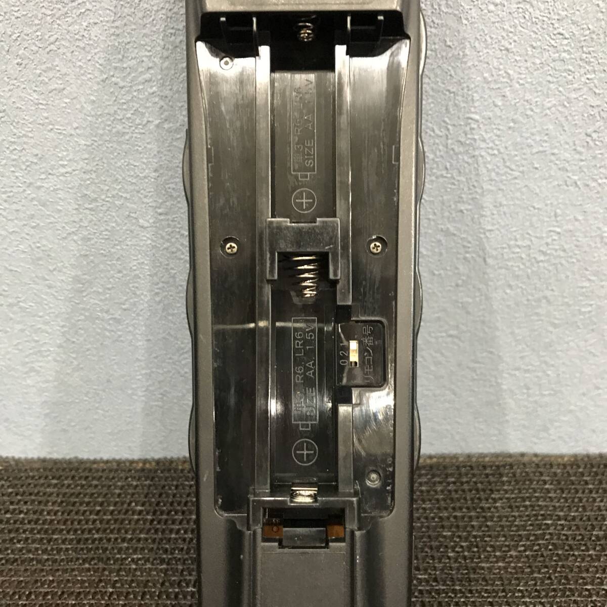 ★ポスト投函にてお届け★ 簡易清掃・動作確認済み　①メーカー名SHARP　②型番GA 814WJSA　TVリモコン　中古　③管理No.S271_画像5