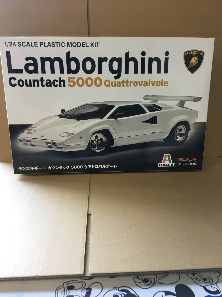 イタレリ 1/24 ランボルギーニ カウンタック 5000 クアトロバルボーレ プラモデル 未組立て_画像1