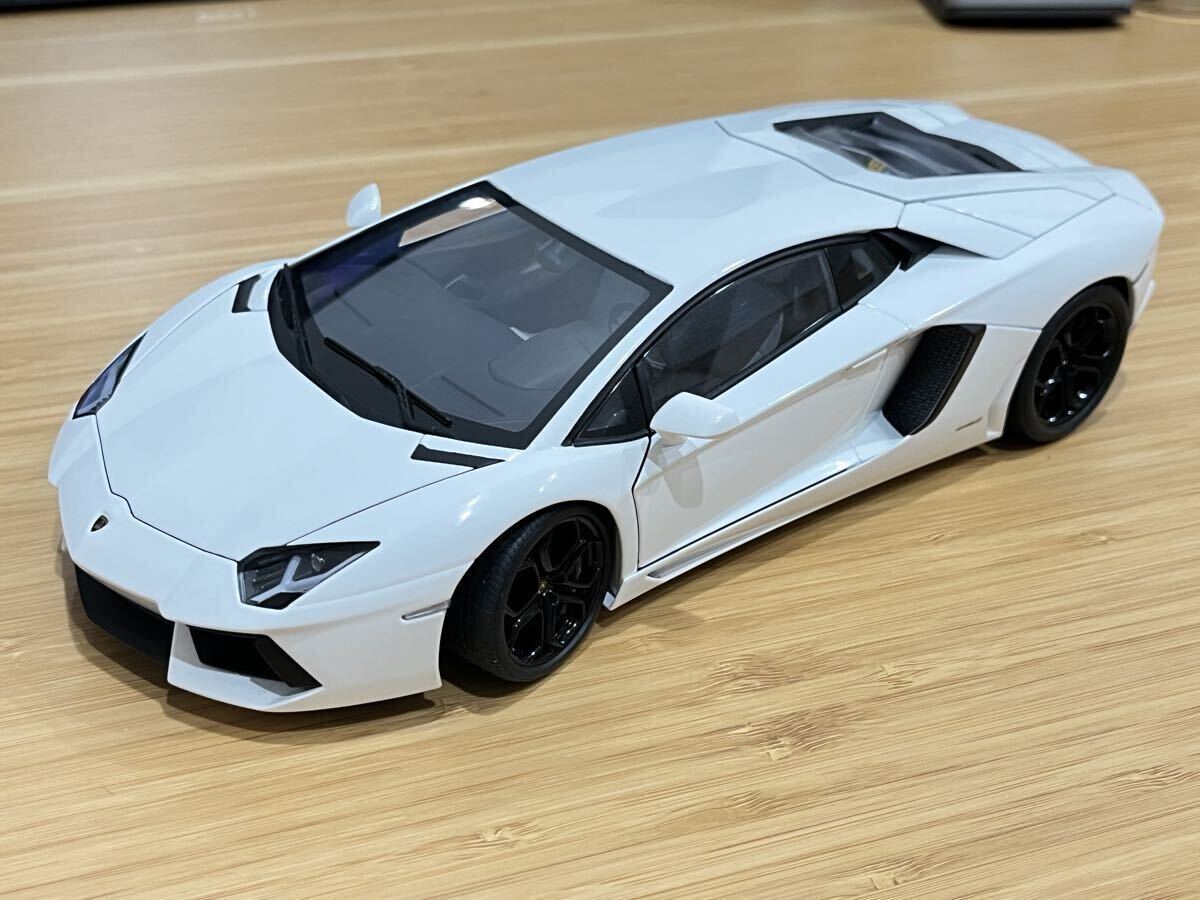 1円スタート Autoart 1/18 Lamborghini Aventador LP700-4 オートアート ランボルギーニ アヴェンタドール　ホワイト