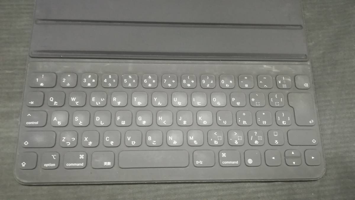 ☆【動作品♪】Apple Smart Keyboard Folio [A2039/MU8H2J/A]12.9インチ iPad Pro(第3世代)用/日本語_画像2