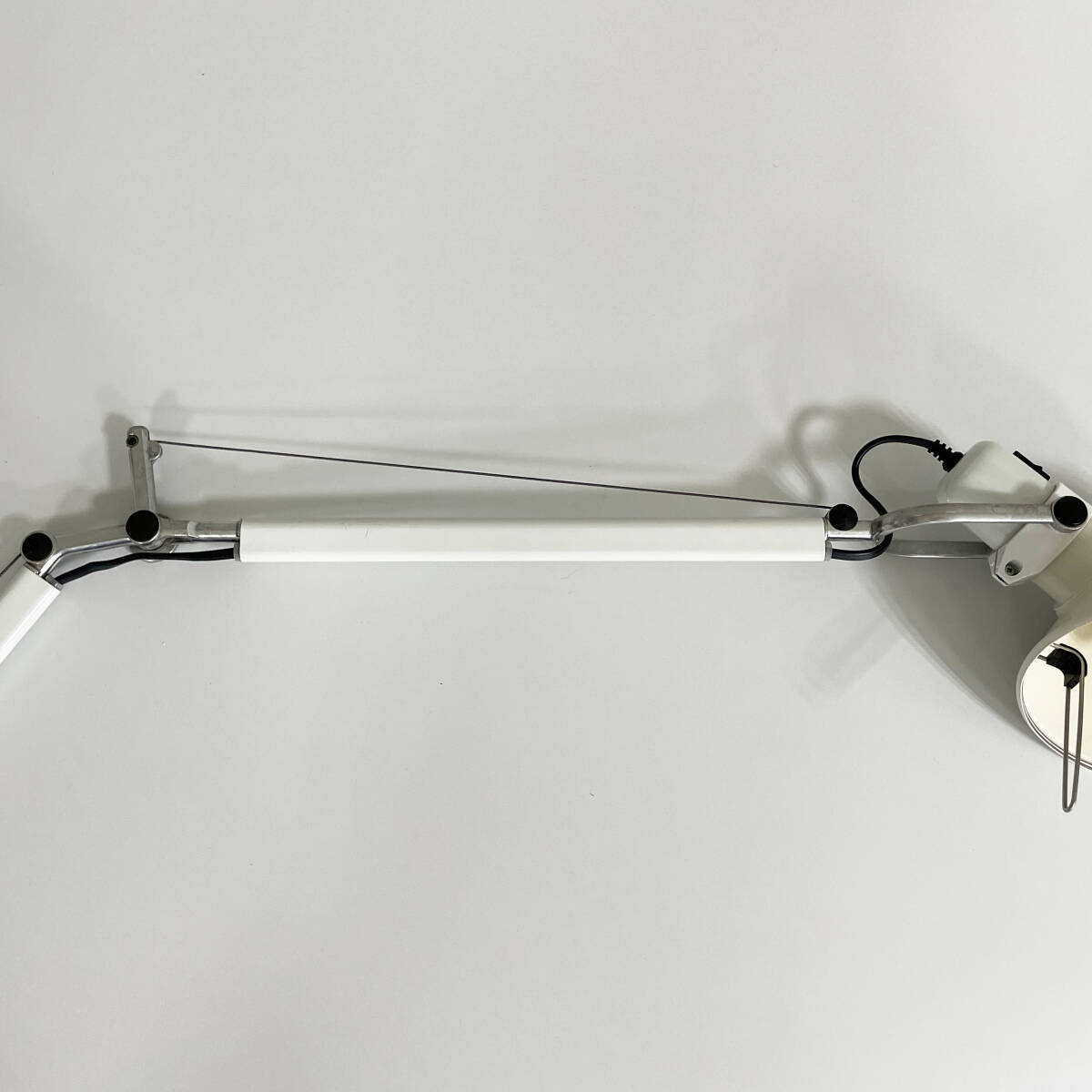 Artemide Tolomeo mini ホワイト クランプベース アルテミデ トロメオ ヤマギワ / vitra. ハーマンミラー Cassina_画像6