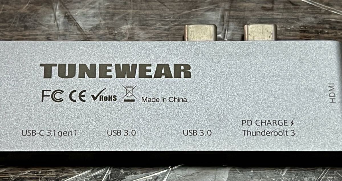 TUNEWEAR ALMIGHTY DOCK TB2 MacBook Pro専用 マルチUSBハブ PD対応 シルバー _画像6