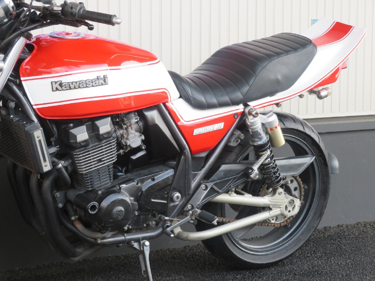 ■価格更新??！大幅値引き?。“残膜喂?chǎng)ダイレクト販売！■KERKER/タックロール/カワサキ ZRX2 B0253 ZR400E 白/赤 車體 埼玉店ベース車