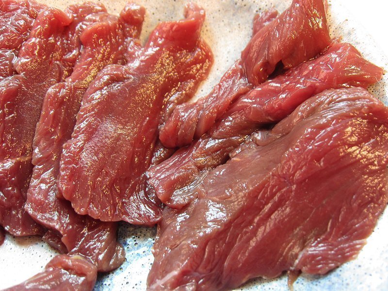 とけるような柔らかさ!!「馬刺し、上赤身　200g位」國(guó)內(nèi)制造/カナダ産orアルゼンチン産