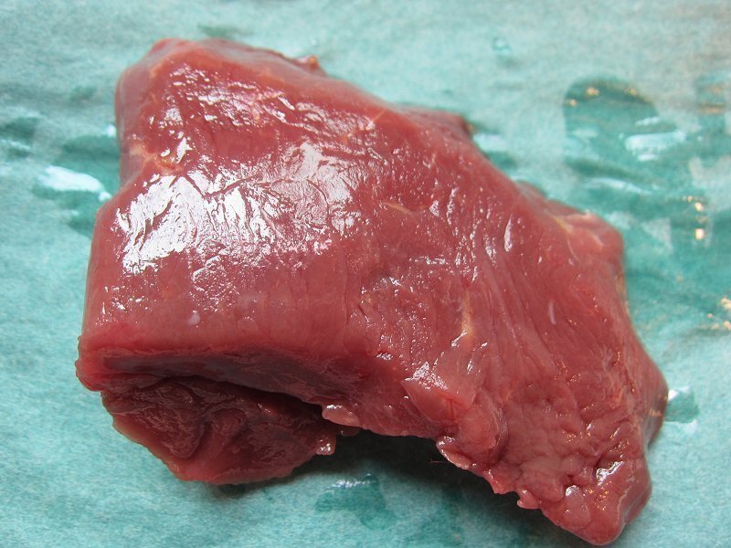 脂のってます??！「馬刺ロース４片で200g位」一番柔らかな部位です!!...専門店専用