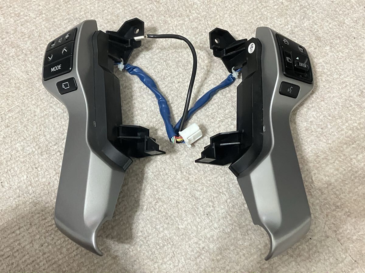 ■トヨタ純正 ランドクルーザープラド 150系 ステアリングスイッチ 84250-60160-B3 Switch ASSY■_画像1