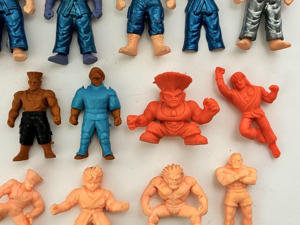 O533 ストリートファイター 消しゴム 当時物 20点まとめ フルメタルファイター ケン リュウ ガイル ベガ サガット ダルシム_画像4