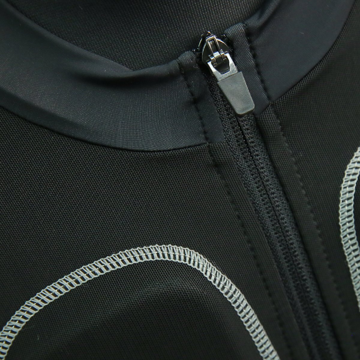 夏本番 BERIK ベリック メッシュ インナープロテクター 胸 背中 肩 肘 256101 BLACK 50サイズ L相當(dāng) アウター バイクウェア \1～ 1円