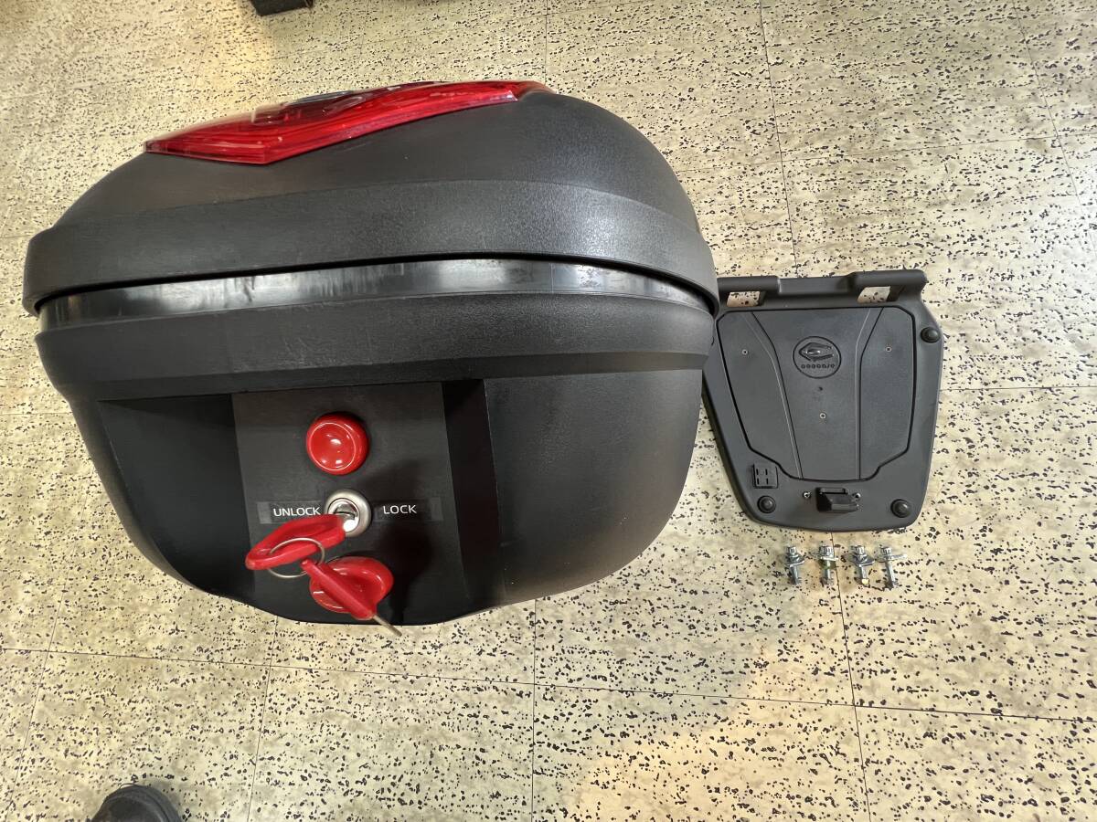 テールボックス　38Ｘ42Ｘ33㎜　ＣＯＯＣＡＳＥ　30Ｌ_画像2