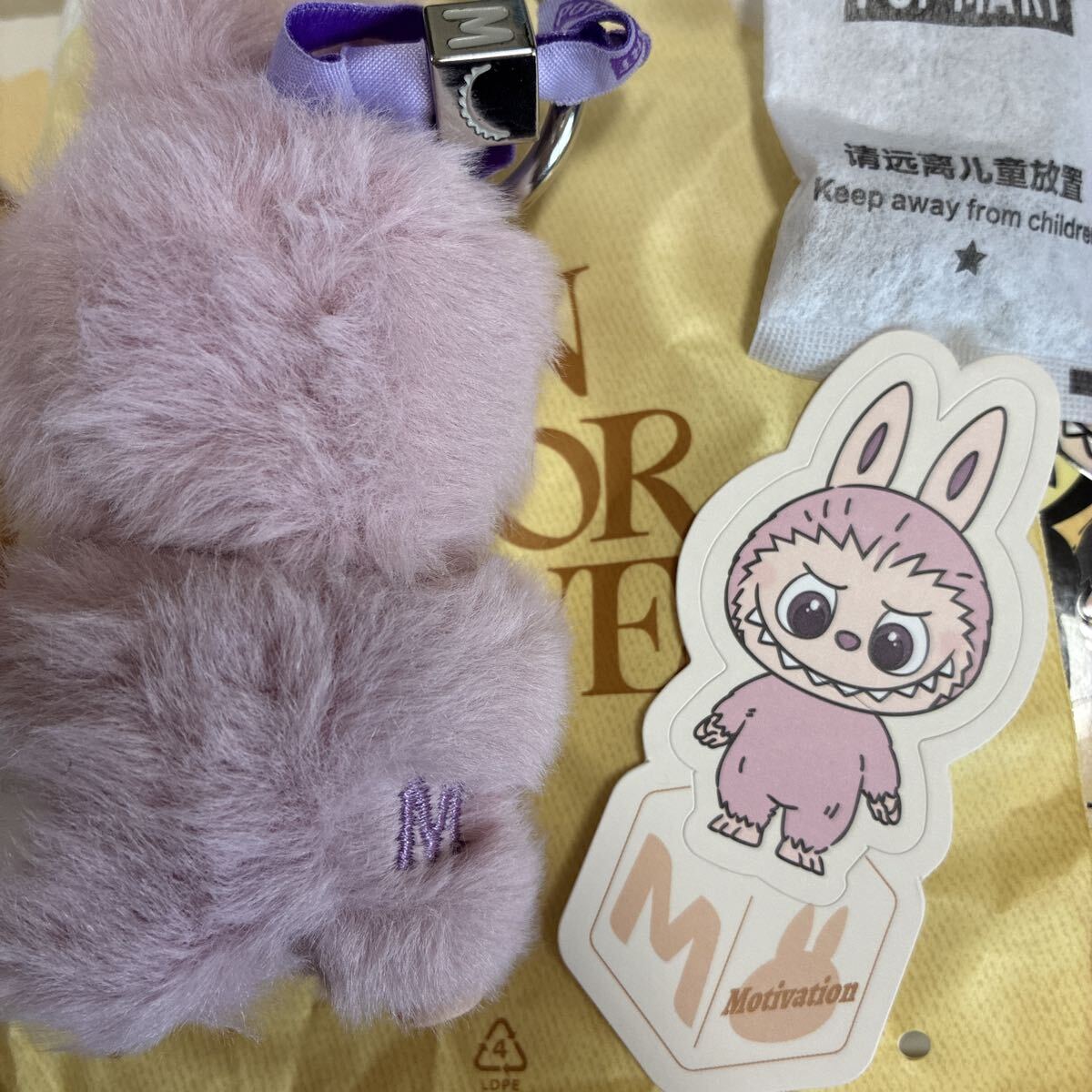 POP MART LABUBU ラブブ PIN FOR LOVE ぬいぐるみ ミニラブブ ペンダント イニシャル 前半 M m 